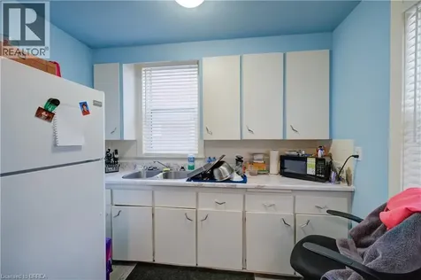 38 Nelson Street Brantford ON N3T 2M8