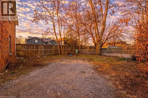 38 Nelson Street Brantford ON N3T 2M8