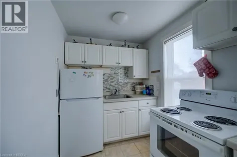 38 Nelson Street Brantford ON N3T 2M8