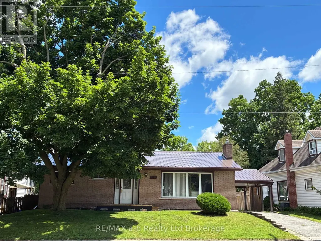 318 Broadway Street Tillsonburg ON N4G 3S1