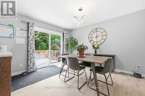 280 Carla Street Petawawa ON K8H 3L8