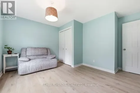 280 Carla Street Petawawa ON K8H 3L8