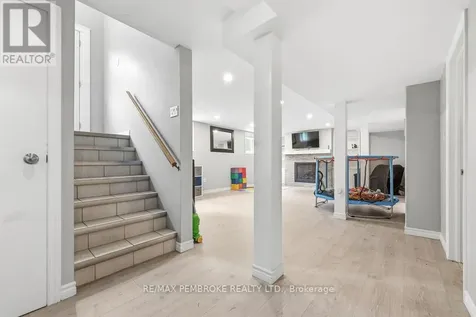 280 Carla Street Petawawa ON K8H 3L8