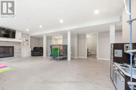 280 Carla Street Petawawa ON K8H 3L8
