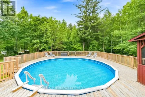 280 Carla Street Petawawa ON K8H 3L8