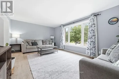 280 Carla Street Petawawa ON K8H 3L8