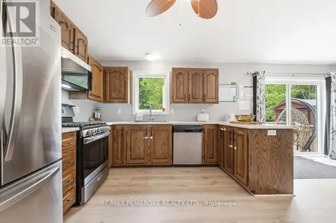 280 Carla Street Petawawa ON K8H 3L8