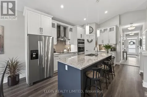 10-4 Mcpherson Court Central Elgin ON N5P 0E6