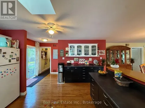 1855 South Bayshore Road East Douro-dummer ON K0L 2H0
