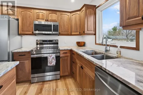 7 Brock Street Rideau Lakes ON K0G 1P0
