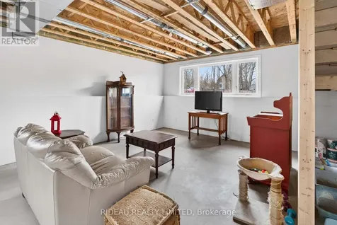 7 Brock Street Rideau Lakes ON K0G 1P0