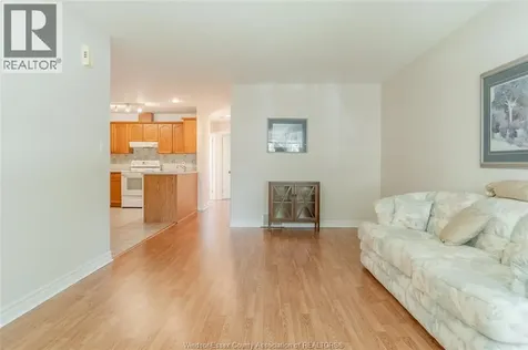 1086 Lexington Circle Windsor ON N8S 4T3