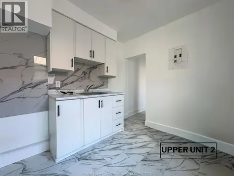 130 Elm Avenue Windsor ON N9A 5G8
