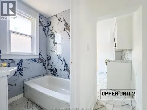 130 Elm Avenue Windsor ON N9A 5G8