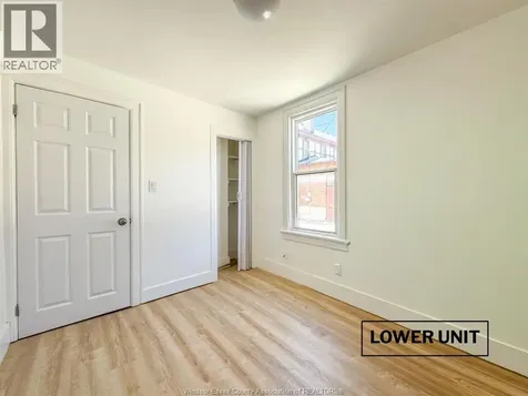130 Elm Avenue Windsor ON N9A 5G8