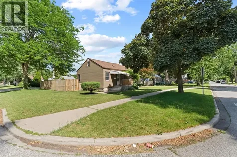 1904 Westcott Windsor ON N8W 4K4