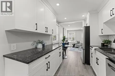 1904 Westcott Windsor ON N8W 4K4