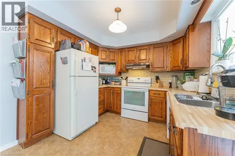206 6th Avenue East Owen Sound ON N4K 2T3