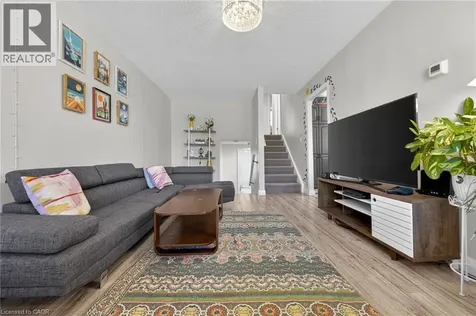 136 Rockwood Avenue St. Catharines ON L2P 3R8