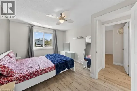 136 Rockwood Avenue St. Catharines ON L2P 3R8