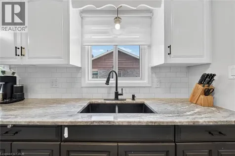 136 Rockwood Avenue St. Catharines ON L2P 3R8