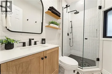 440 Duke Street West Kitchener ON N2H 3Y8