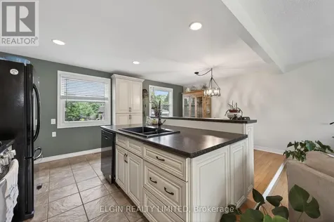 30 Erinlea Drive St. Thomas ON N5R 5N8