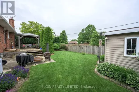30 Erinlea Drive St. Thomas ON N5R 5N8