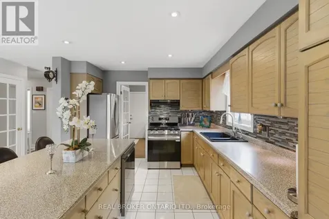 107 Rose Bridge Crescent Cambridge ON N3C 3Z2