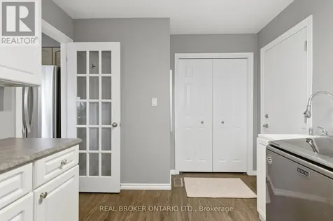 107 Rose Bridge Crescent Cambridge ON N3C 3Z2