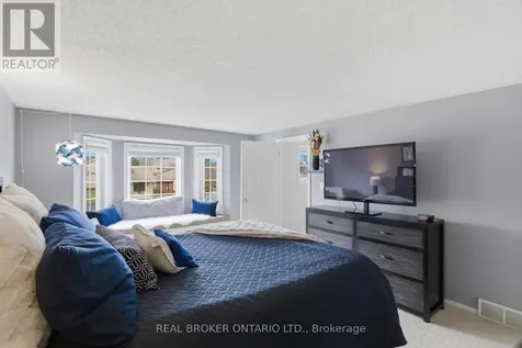 107 Rose Bridge Crescent Cambridge ON N3C 3Z2
