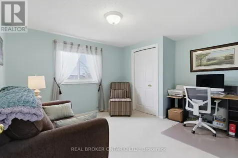 107 Rose Bridge Crescent Cambridge ON N3C 3Z2