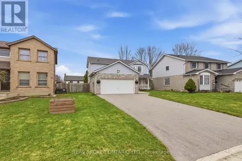 107 Rose Bridge Crescent Cambridge ON N3C 3Z2