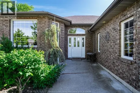 44 Deer Cross Avenue Wheatley ON N0P 2P0