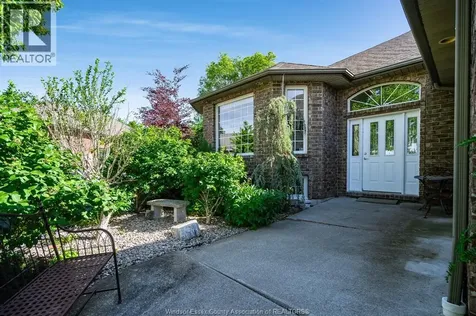44 Deer Cross Avenue Wheatley ON N0P 2P0