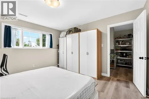 5524 Fraser Street Niagara Falls ON L2E 3C9