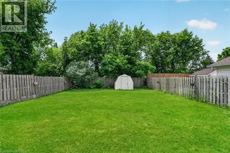 5524 Fraser Street Niagara Falls ON L2E 3C9