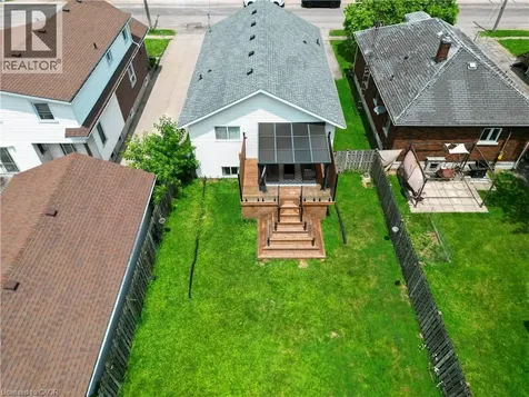 5524 Fraser Street Niagara Falls ON L2E 3C9