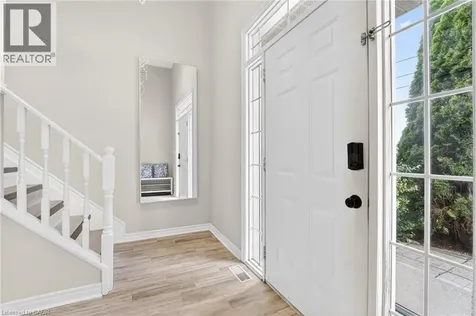 5524 Fraser Street Niagara Falls ON L2E 3C9