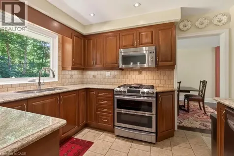 589 Sharalin Court Burlington ON L7T 2N7