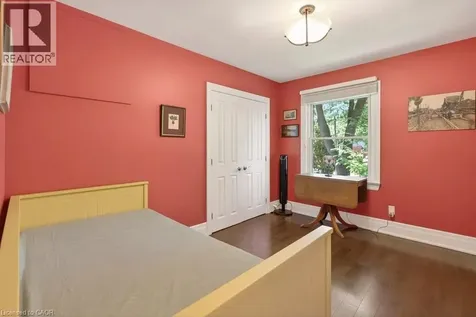 589 Sharalin Court Burlington ON L7T 2N7