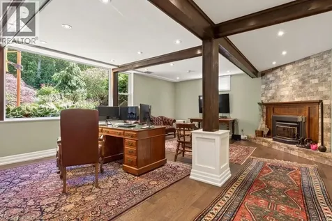 589 Sharalin Court Burlington ON L7T 2N7