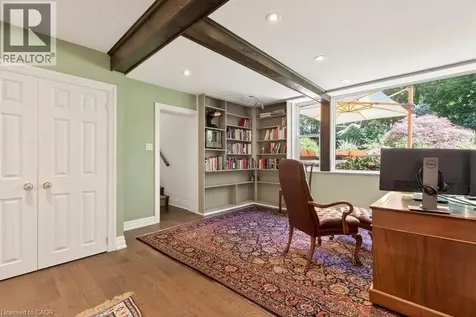 589 Sharalin Court Burlington ON L7T 2N7