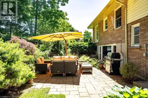 589 Sharalin Court Burlington ON L7T 2N7
