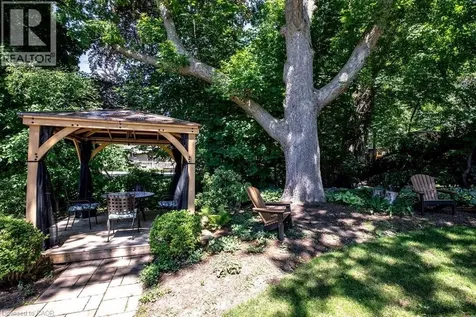 589 Sharalin Court Burlington ON L7T 2N7