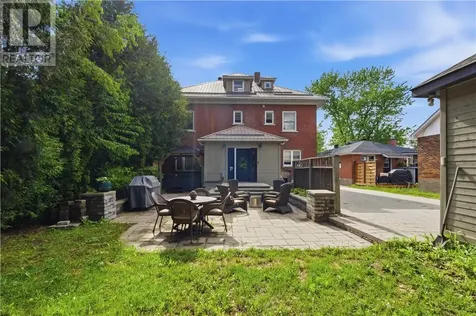 328 Homewood Sudbury ON P3E 3P7
