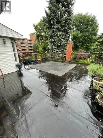 218 Maplewood Avenue Hamilton ON L8M 1X8