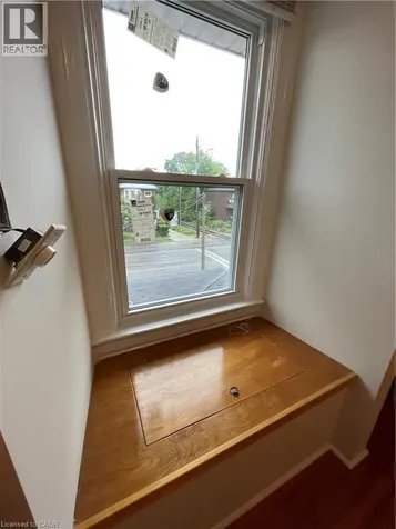 218 Maplewood Avenue Hamilton ON L8M 1X8