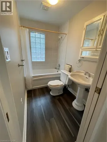 218 Maplewood Avenue Hamilton ON L8M 1X8
