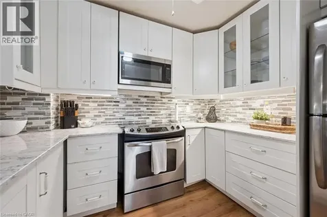 25 Valleyview Drive Kitchener ON N2E 1L5